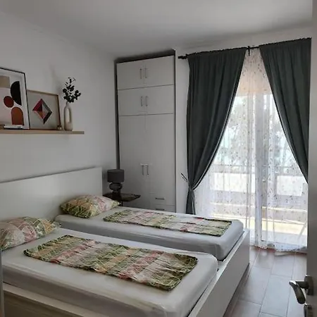 Appt To Enjoy Апартаменты *